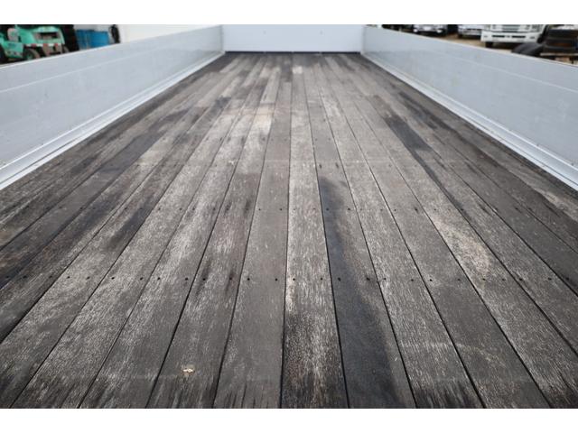 フォワード 　６２標準　ベッド　アルミヒラ　２４０馬力　６ＭＴ　積載３．９トン　＜平＞パブコ　３方開　床木製　セイコーラック　ロープフックサイド１４対　リア３ヶ（19枚目）