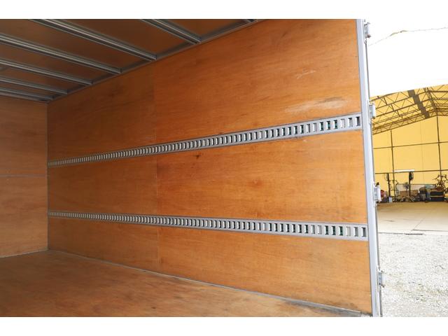 エルフトラック ワイド ロング サイドドア バックカメラ キーレス 6MT 積載2トン フルハーフ DLK T2DS989 ラッシング2段 床木製S扉スライド R扉観音 90度ストッパー(16枚目)