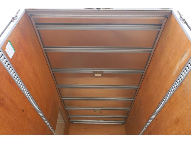 エルフトラック ワイド ロング サイドドア バックカメラ キーレス 6MT 積載2トン フルハーフ DLK T2DS989 ラッシング2段 床木製S扉スライド R扉観音 90度ストッパー(19枚目)