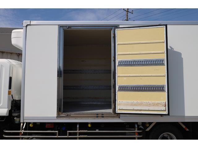 フォワード 59ワイド 東プレ-30℃設定 増トン ベッド 格納ゲート 6MT バックカメラ メッキ ステン 積載4.9トン サイドドア キーストン 90度ストッパー 断熱材 サイド75mm リア75mm(10枚目)