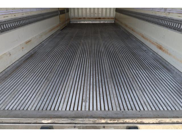 フォワード 59ワイド 東プレ-30℃設定 増トン ベッド 格納ゲート 6MT バックカメラ メッキ ステン 積載4.9トン サイドドア キーストン 90度ストッパー 断熱材 サイド75mm リア75mm(16枚目)