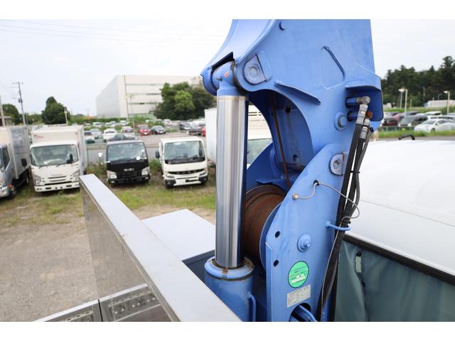　６７標準　６，０００×２，２１０　タダノ４段クレーン　ラジコン　アルミブロック　リアエアサス　ベット付　６速ＭＴ　積載１．７５トン　５方開　引出しフック１１対　ラッシング１段　サイドロープフック２０対（画像12）
