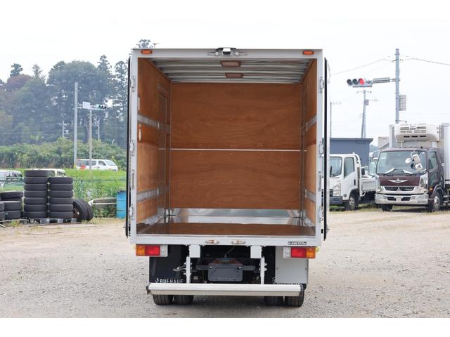 　標準１０尺　３，１５０×１，７８０×１，８１０　ショート　バックカメラ　アルミバン　積載３トン　６速ＭＴ　日本フルハーフ　リア扉観音　両側サイド扉　９０度ストッパー　ラッシング２段　床ステンレス張り（画像12）