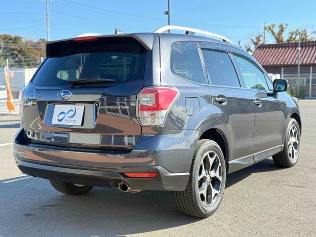 フォレスター Ｓ－リミテッド　４ＷＤ　ドライブレコーダー　ＥＴＣ　バックカメラ　オートクルーズコントロール　レーンアシスト　衝突被害軽減システム　ナビ　ＴＶ　オートライト　ＬＥＤヘッドランプ　ヘッドライトウォッシャー（4枚目）