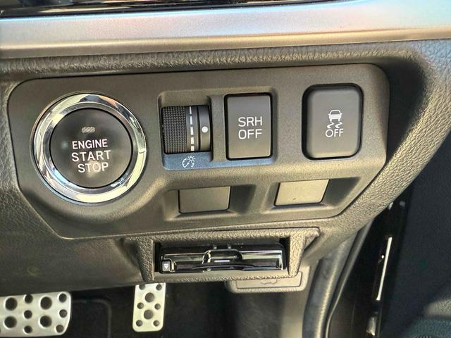 フォレスター Ｓ－リミテッド　４ＷＤ　ドライブレコーダー　ＥＴＣ　バックカメラ　オートクルーズコントロール　レーンアシスト　衝突被害軽減システム　ナビ　ＴＶ　オートライト　ＬＥＤヘッドランプ　ヘッドライトウォッシャー（24枚目）