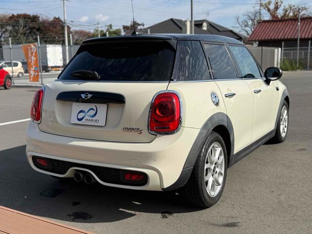 当店のお車をご覧いただきましてありがとうございます。お車についてのご質問やお見積りのご依頼、ご購入にあたってのご相談などお気軽にお問い合わせ下さい！