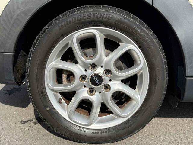 ご覧いただきありがとうございます♪気になったお車がありましたらお気軽にお電話をください♪