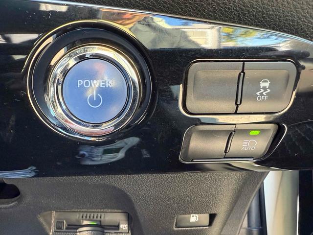 プリウス Sツーリングセレクション ETC レーンアシスト オートクルーズコントロール 衝突被害軽減システム バックカメラ ナビ アルミホイール オートマチックハイビーム オートライト LEDヘッドランプ CVT シートヒーター(9枚目)