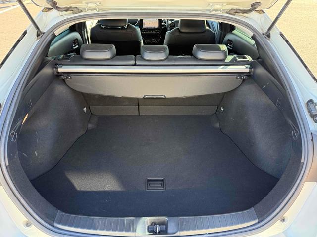 プリウス Sツーリングセレクション ETC レーンアシスト オートクルーズコントロール 衝突被害軽減システム バックカメラ ナビ アルミホイール オートマチックハイビーム オートライト LEDヘッドランプ CVT シートヒーター(19枚目)