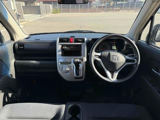 ゼストスパーク W HID スマートキー 電動格納ミラー ベンチシート AT 盗難防止システム ABS CD USB アルミホイール 衝突安全ボディ エアコン パワーステアリング パワーウィンドウ(2枚目)