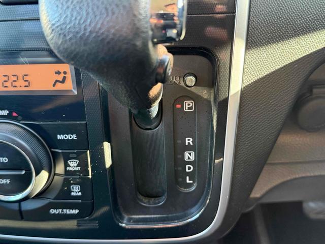 ワゴンRスティングレー X HID スマートキー 電動格納ミラー ベンチシート CVT 盗難防止システム ABS CD アルミホイール 衝突安全ボディ エアコン パワーステアリング パワーウィンドウ(5枚目)