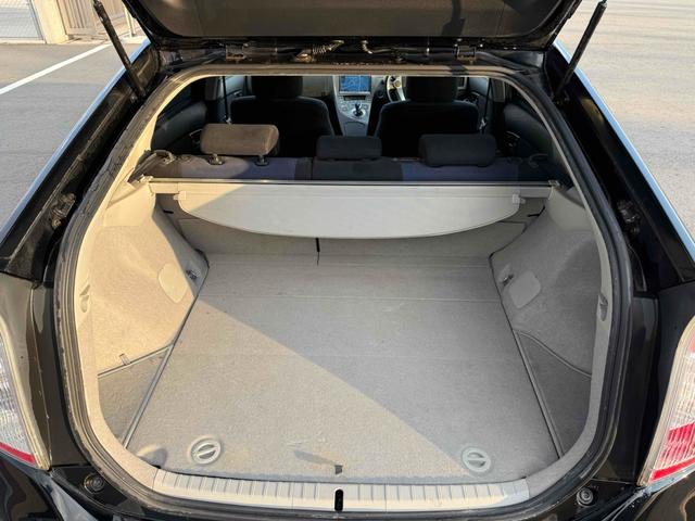 プリウス S ETC オートクルーズコントロール バックカメラ ナビ TV アルミホイール オートライト HID CVT スマートキー 電動格納ミラー 盗難防止システム 衝突安全ボディ ABS エアコン(18枚目)