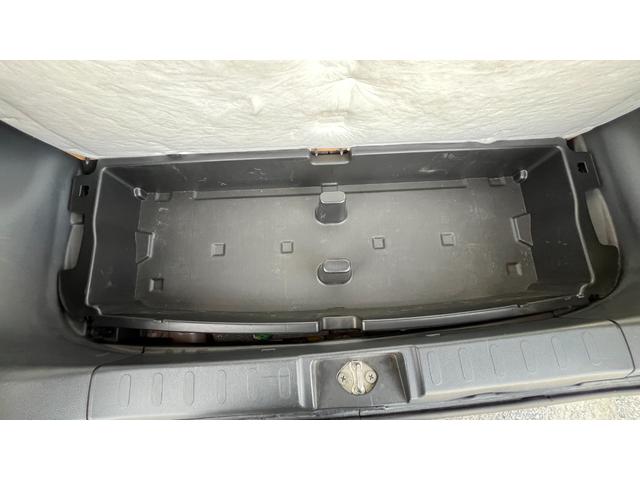 アルトラパン G スマートキー ベンチシート AT 盗難防止システム ABS CD アルミホイール 衝突安全ボディ エアコン パワーステアリング パワーウィンドウ(31枚目)