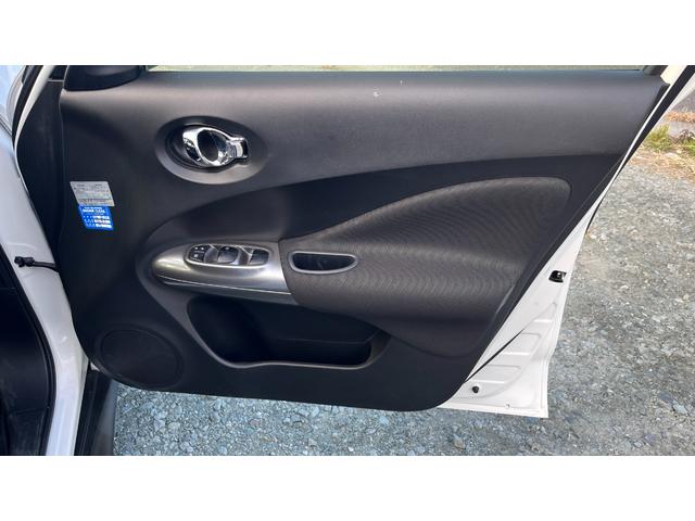 ジューク 15RX タイプV ETC バックカメラ ナビ オートライト スマートキー 電動格納ミラー CVT 盗難防止システム 衝突安全ボディ ミュージックプレイヤー接続可 ABS エアコン パワーステアリング パワーウィンドウ(43枚目)