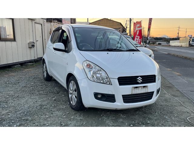 スプラッシュ ベースグレード　ナビ　ＴＶ　アルミホイール　キーレスエントリー　電動格納ミラー　ＣＶＴ　盗難防止システム　衝突安全ボディ　ＡＢＳ　ＣＤ　エアコン　パワーステアリング　パワーウィンドウ　運転席エアバッグ（12枚目）