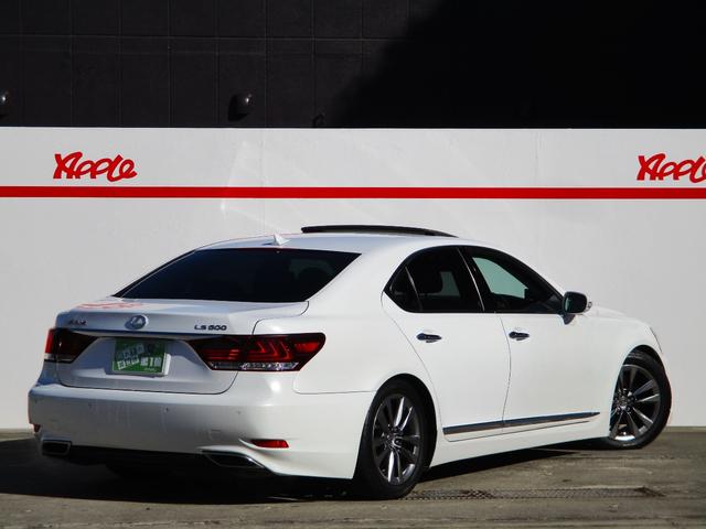 LS LS460 バージョンU Iパッケージ 後期仕様 サンルーフ 黒革シート シートヒーター&クーラー アルカンターラルーフライニング エアサスコントローラー LEDヘッドライト 純正ナビTV バックカメラ ETC リアサンシェード 当店買取車(5枚目)