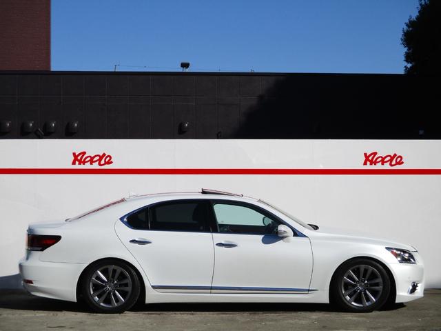 LS LS460 バージョンU Iパッケージ 後期仕様 サンルーフ 黒革シート シートヒーター&クーラー アルカンターラルーフライニング エアサスコントローラー LEDヘッドライト 純正ナビTV バックカメラ ETC リアサンシェード 当店買取車(33枚目)