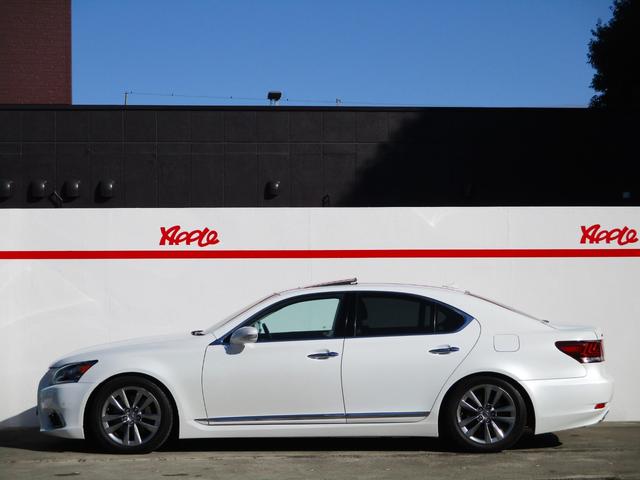 LS LS460 バージョンU Iパッケージ 後期仕様 サンルーフ 黒革シート シートヒーター&クーラー アルカンターラルーフライニング エアサスコントローラー LEDヘッドライト 純正ナビTV バックカメラ ETC リアサンシェード 当店買取車(34枚目)