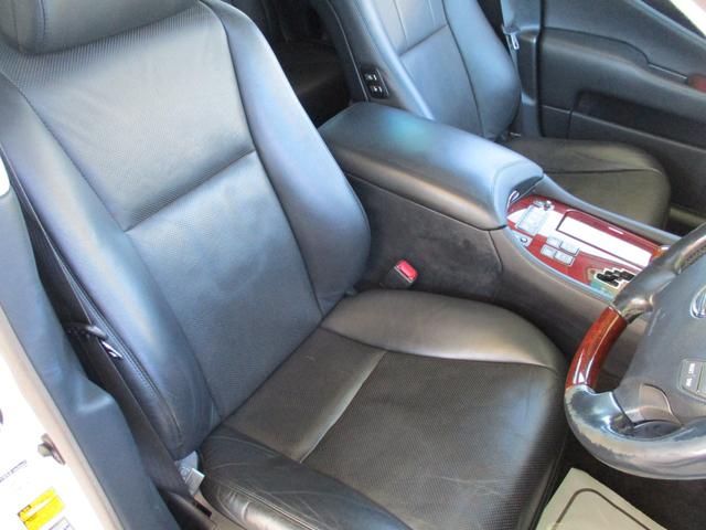 LS LS460 バージョンU Iパッケージ 後期仕様 サンルーフ 黒革シート シートヒーター&クーラー アルカンターラルーフライニング エアサスコントローラー LEDヘッドライト 純正ナビTV バックカメラ ETC リアサンシェード 当店買取車(40枚目)