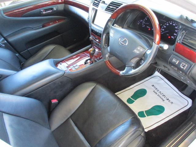 LS LS460 バージョンU Iパッケージ 後期仕様 サンルーフ 黒革シート シートヒーター&クーラー アルカンターラルーフライニング エアサスコントローラー LEDヘッドライト 純正ナビTV バックカメラ ETC リアサンシェード 当店買取車(42枚目)