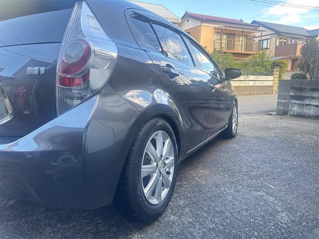 アクア Gブラックソフトレザーセレクション ダウンサス、カロッツェリア スピーカー、Bluetooth、社外ステアリング、灯火類フルLED仕様、ETC、バックカメラ(12枚目)