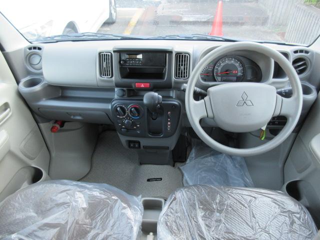 ミニキャブバン Ｍ　届出済未使用車／衝突軽減Ｂ／リアパーキングＳ／車線逸脱警報／マニュアルＡＣ／ＩＳＴＯＰ／横滑防止／キーレス／オートハイビーム／（2枚目）