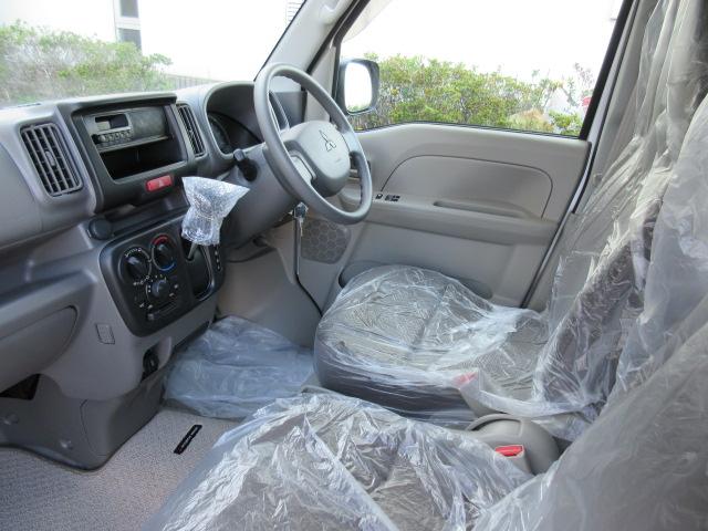 ミニキャブバン Ｍ　届出済未使用車／衝突軽減Ｂ／リアパーキングＳ／車線逸脱警報／マニュアルＡＣ／ＩＳＴＯＰ／横滑防止／キーレス／オートハイビーム／（40枚目）