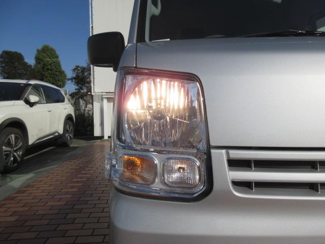 ミニキャブバン Ｍ　届出済未使用車／衝突軽減Ｂ／リアパーキングＳ／車線逸脱警報／マニュアルＡＣ／ＩＳＴＯＰ／横滑防止／キーレス／オートハイビーム／（51枚目）