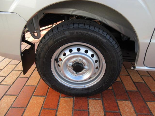 ミニキャブバン Ｍ　届出済未使用車／衝突軽減Ｂ／リアパーキングＳ／車線逸脱警報／マニュアルＡＣ／ＩＳＴＯＰ／横滑防止／キーレス／オートハイビーム／（61枚目）