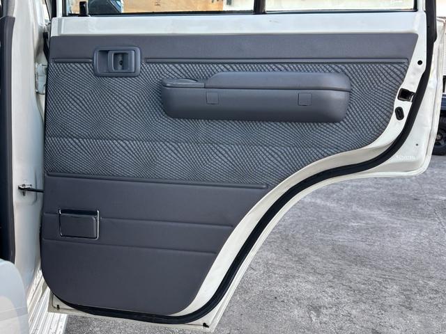 ランドクルーザー70 ピックアップ ランクル70/ランクル79/ユーザー買取車/30thアニバーサリーピックアップ/ガソリン/5MT/ETC/BFグッドリッチKO3ATタイヤ(2365/85R16)/社外16AW(49枚目)