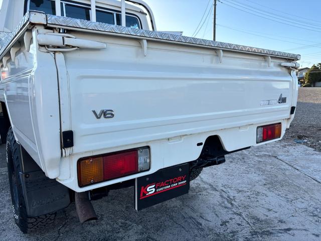 ランドクルーザー70 ピックアップ ランクル70/ランクル79/ユーザー買取車/30thアニバーサリーピックアップ/ガソリン/5MT/ETC/BFグッドリッチKO3ATタイヤ(2365/85R16)/社外16AW(70枚目)