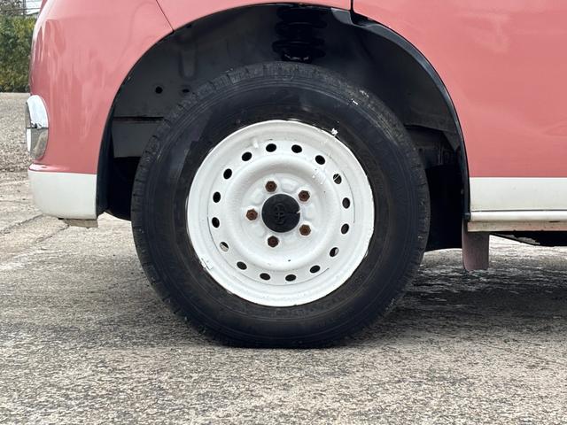 タウンエースバン GL タウンエースバン/タウンエースルアナ/1.5GL/4WD/カスタムカー/KSオリジナルベッドキット/4AT/ツートンペイント/キャンプ仕様/テーブル/丸目ヘッドライト/アウトドア仕様(22枚目)