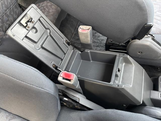 ランドクルーザー７０ ＺＸ　ランクル７０／ランクル７３／ディーゼル／４速ＡＴ／ＺＸ／ＦＲＰトップ／シュノーケル／社外１６ＡＷ／ジオランダーＭＴタイヤ（２５５／８５Ｒ１６）／リフトアップ／ショートボディー／社外ステアリング（46枚目）