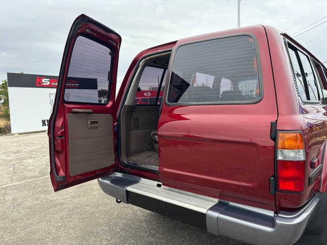 ランドクルーザー80 GX ランクル80/最終型/GX/5速MT/観音開き/ガソリン/1FZエンジン/新品全塗装/ETC/パイオニア製ナビ/フルセグTV/バックカメラ/エリートマックス16AW/ブリジストンタイヤ/リフトアップ(15枚目)