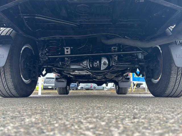 ランドクルーザー80 GX ランクル80/最終型/GX/5速MT/観音開き/ガソリン/1FZエンジン/新品全塗装/ETC/パイオニア製ナビ/フルセグTV/バックカメラ/エリートマックス16AW/ブリジストンタイヤ/リフトアップ(16枚目)