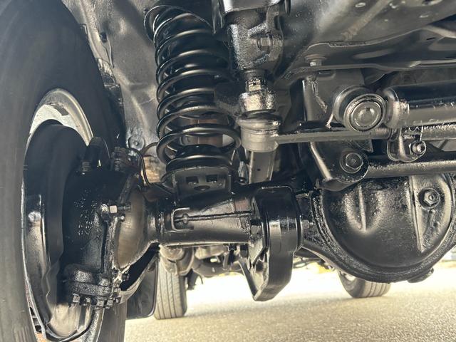 ランドクルーザー80 GX ランクル80/最終型/GX/5速MT/観音開き/ガソリン/1FZエンジン/新品全塗装/ETC/パイオニア製ナビ/フルセグTV/バックカメラ/エリートマックス16AW/ブリジストンタイヤ/リフトアップ(22枚目)