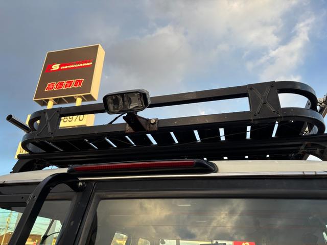 ランドクルーザー70 LX ランクル70/ランクル77/ディーゼル/5速MT/前後デフロック/LX/リフトアップ/社外ルーフラック/リアラダー/SUPER OFF ROADERフォグランプ/ウィンチ/ETC/シートカバー(18枚目)