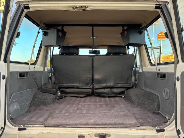 ランドクルーザー70 LX ランクル70/ランクル77/ディーゼル/5速MT/前後デフロック/LX/リフトアップ/社外ルーフラック/リアラダー/SUPER OFF ROADERフォグランプ/ウィンチ/ETC/シートカバー(44枚目)