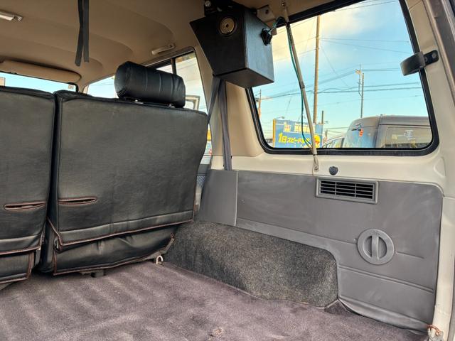 ランドクルーザー70 LX ランクル70/ランクル77/ディーゼル/5速MT/前後デフロック/LX/リフトアップ/社外ルーフラック/リアラダー/SUPER OFF ROADERフォグランプ/ウィンチ/ETC/シートカバー(46枚目)