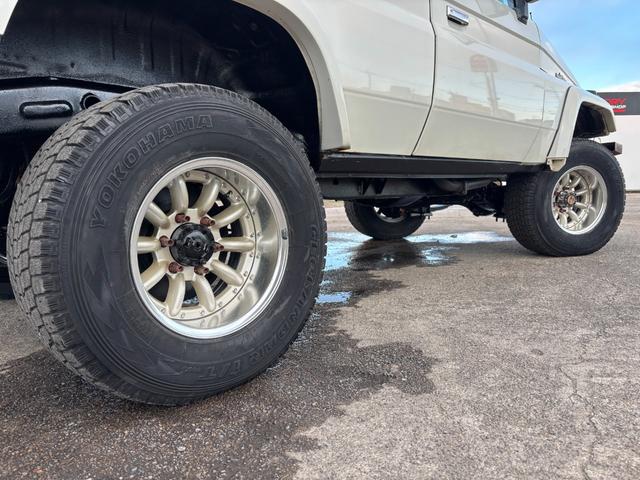 ランドクルーザー70 LX ランクル70/ランクル77/ディーゼル/5速MT/前後デフロック/LX/リフトアップ/社外ルーフラック/リアラダー/SUPER OFF ROADERフォグランプ/ウィンチ/ETC/シートカバー(51枚目)