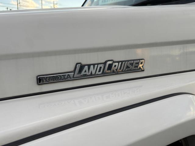 ランドクルーザー70 LX ランクル70/ランクル77/ディーゼル/5速MT/前後デフロック/LX/リフトアップ/社外ルーフラック/リアラダー/SUPER OFF ROADERフォグランプ/ウィンチ/ETC/シートカバー(52枚目)