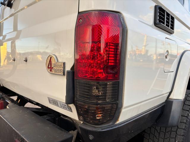 ランドクルーザー70 LX ランクル70/ランクル77/ディーゼル/5速MT/前後デフロック/LX/リフトアップ/社外ルーフラック/リアラダー/SUPER OFF ROADERフォグランプ/ウィンチ/ETC/シートカバー(53枚目)