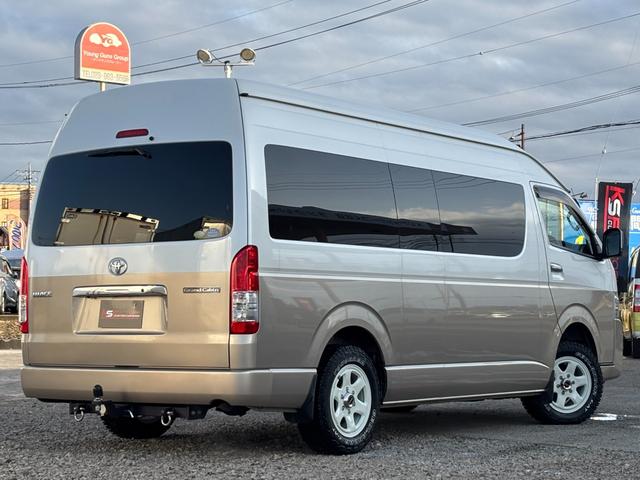 ハイエースワゴン グランドキャビン 4WD/10人乗り3ナンバー/新品ジオランダーX-ATタイヤ/新品BRUT16AW/ECLIPSEナビ/電動スライドドア/ETC/フリップダウンモニター/ドラレコ/Bカメラ/アルパインサウンドシステム(9枚目)