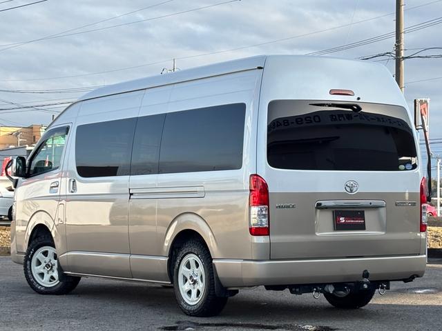 ハイエースワゴン グランドキャビン 4WD/10人乗り3ナンバー/新品ジオランダーX-ATタイヤ/新品BRUT16AW/ECLIPSEナビ/電動スライドドア/ETC/フリップダウンモニター/ドラレコ/Bカメラ/アルパインサウンドシステム(10枚目)