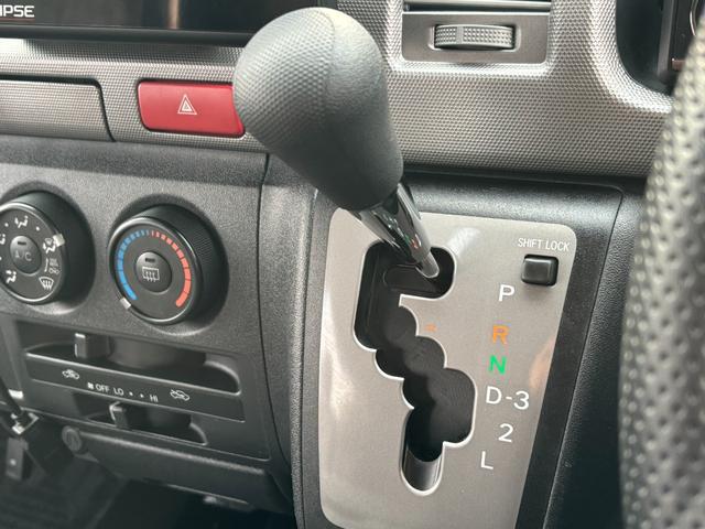 ハイエースワゴン グランドキャビン 4WD/10人乗り3ナンバー/新品ジオランダーX-ATタイヤ/新品BRUT16AW/ECLIPSEナビ/電動スライドドア/ETC/フリップダウンモニター/ドラレコ/Bカメラ/アルパインサウンドシステム(30枚目)