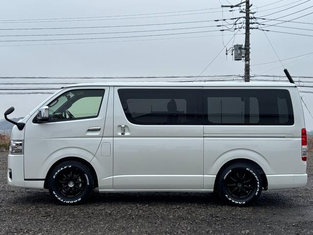 ハイエースバン