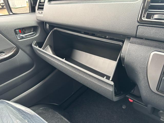 ハイエースバン