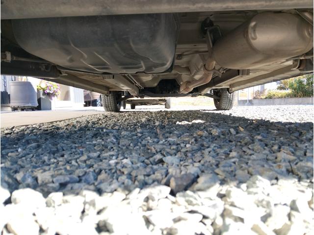 アルトラパン Ｇ　車検２年付き　エンジンオイル・オイルエレメント・ブレーキオイル・ワイパーゴム３本交換　ナビ　ＢＴ　ＴＶ　ＥＴＣ　プッシュスタート　オートエアコン　アイドリングストップ　シートリフター　ベンチシート（28枚目）