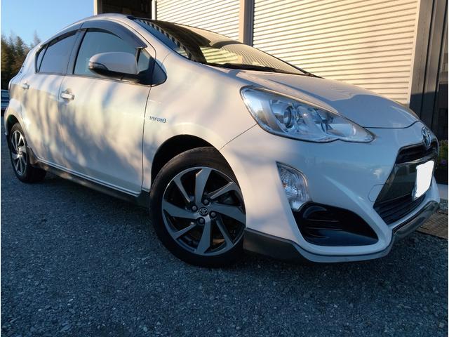 アクア X-アーバン 車検2年付き(エンジンオイル・オイルフィルター・ブレーキオイル・ワイパゴム3本交換)純正ナビ TV BT バックカメラ ETC フルエアロ 純正アルミホイール オートエアコン キーレスエントリー(9枚目)