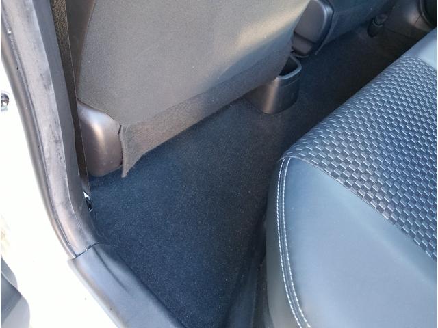 アクア X-アーバン 車検2年付き(エンジンオイル・オイルフィルター・ブレーキオイル・ワイパゴム3本交換)純正ナビ TV BT バックカメラ ETC フルエアロ 純正アルミホイール オートエアコン キーレスエントリー(43枚目)